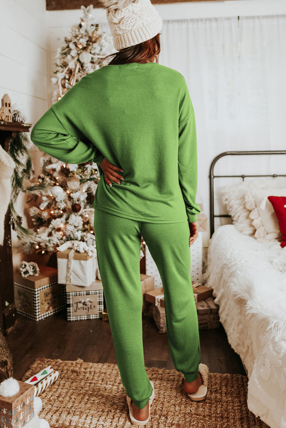 Black Long Sleeve Pullover & Jogger Pants Loungewear Set