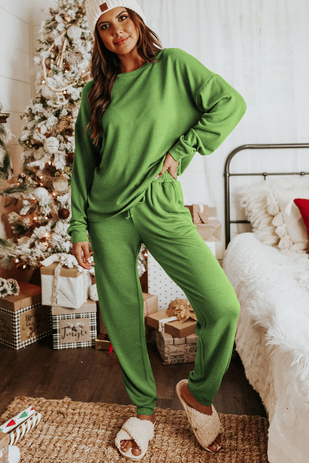 Black Long Sleeve Pullover & Jogger Pants Loungewear Set