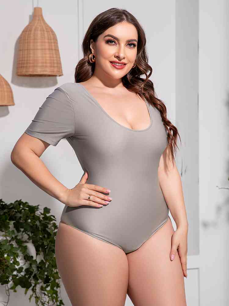 Plus Size Scoop Neck Short Sleeve One Piece Swimsuit
