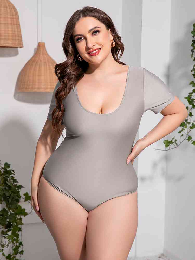 Plus Size Scoop Neck Short Sleeve One Piece Swimsuit