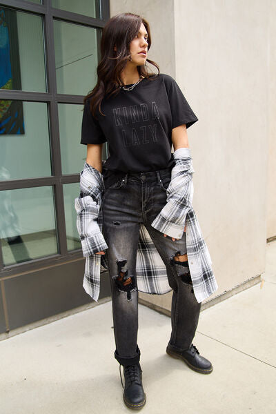 Full Size KINDA LAZY Round Neck T Shirt