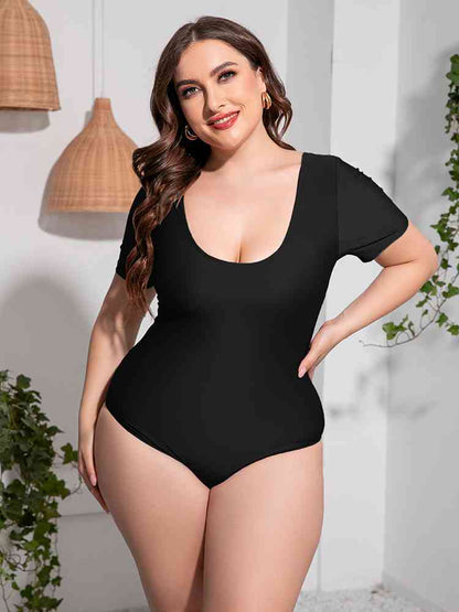Plus Size Scoop Neck Short Sleeve One Piece Swimsuit